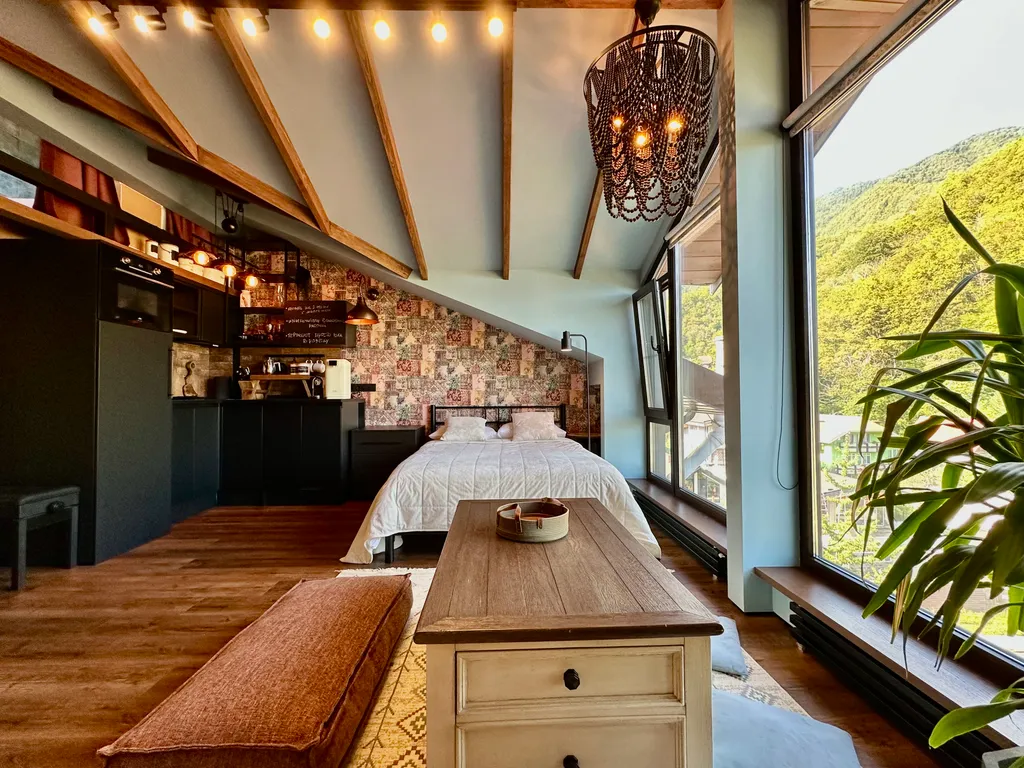 Двухуровневый апартамент с видом на горы