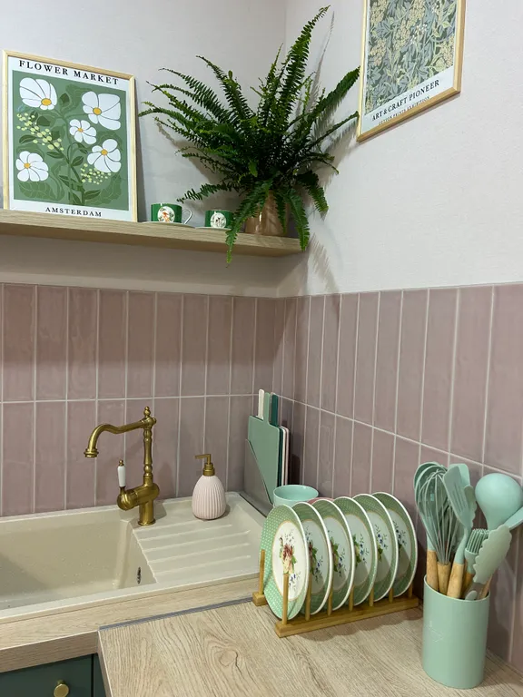 Уютная и красивая  квартира  «цветочный луг»!