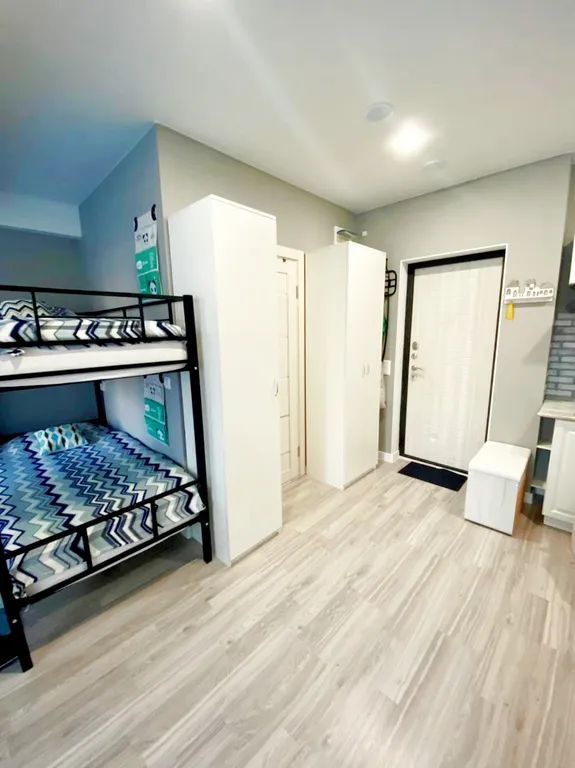 Студия на первой береговой