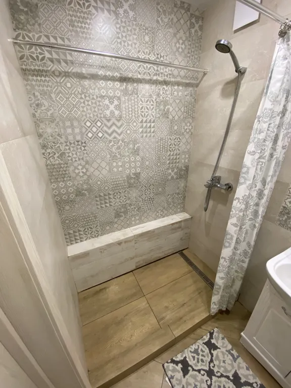 Двухуровневые апартаменты у озера и моря