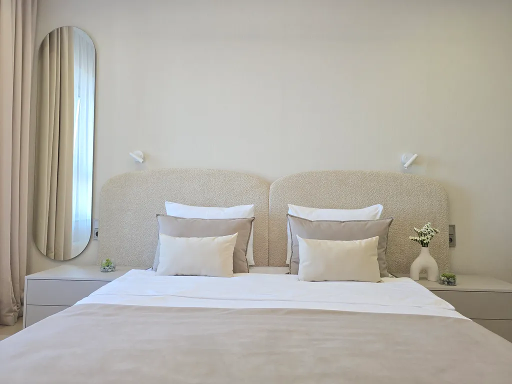 Современная,  комфортная квартира (ТЦ Арена, Аэропорт).