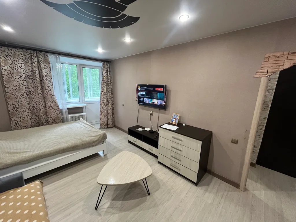 Квартира не для вечеринок, вписок и прочих тус