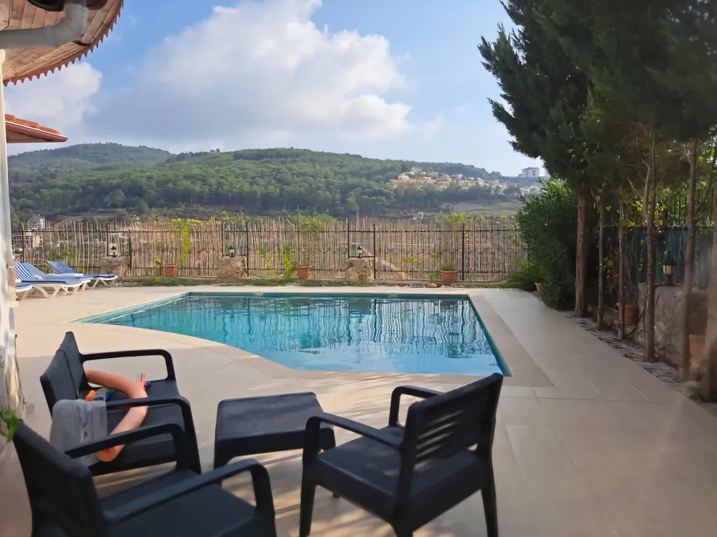 Частная вилла с собственным бассейном