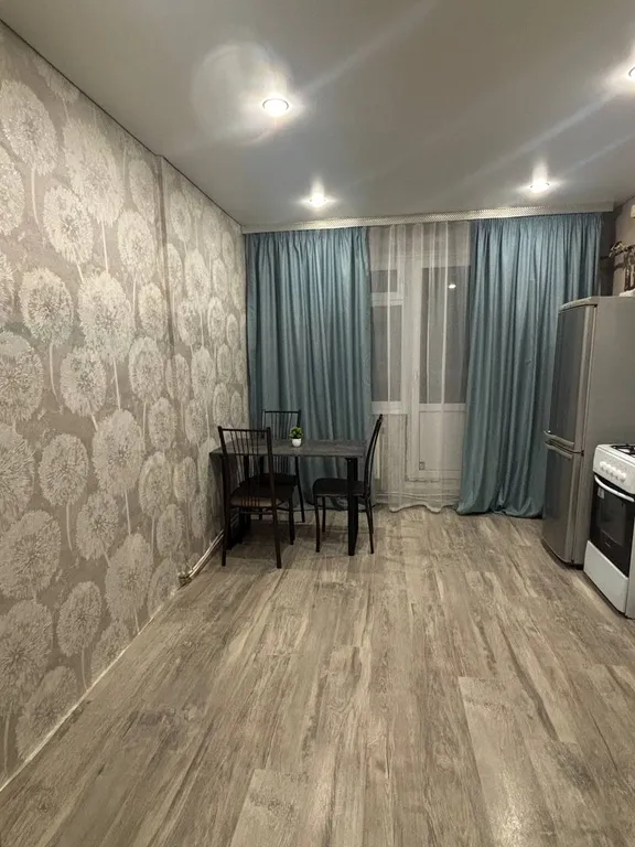 Теплая, просторная, уютная однокомнатная квартира с горячей водой