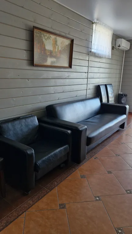 Дом с баней и парковкой