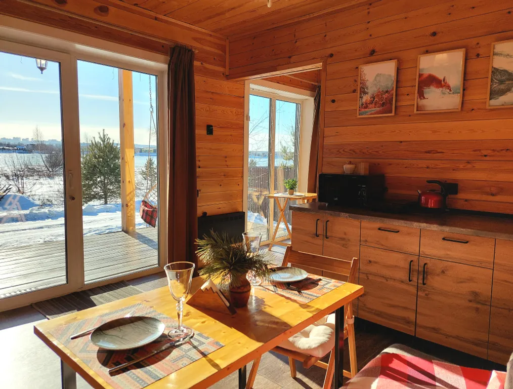 Уютный домик с сауной и мангалом на берегу Ангары