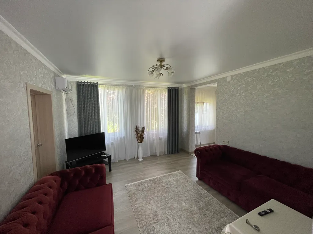 Коттедж 3-комнатный Дом — Сухум