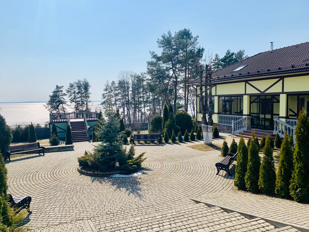 Коттедж Дипломатический у озера в усадьбе Нарочь-Романтик