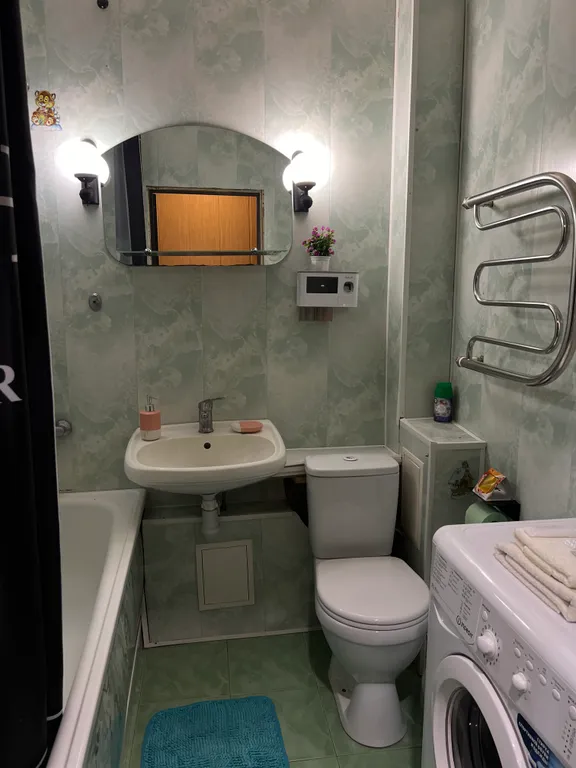 Уютная квартира в самом центре поселка