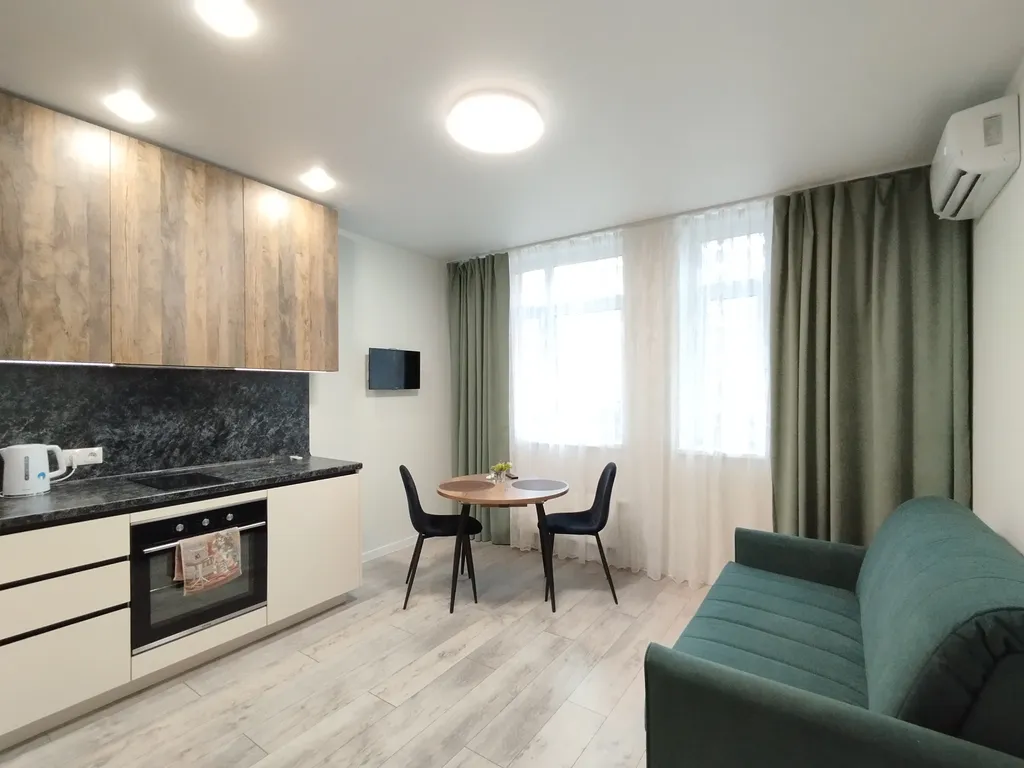 1 кмнатная квартира возле ТЦ Сити Молл — аренда посуточно в Тюмень