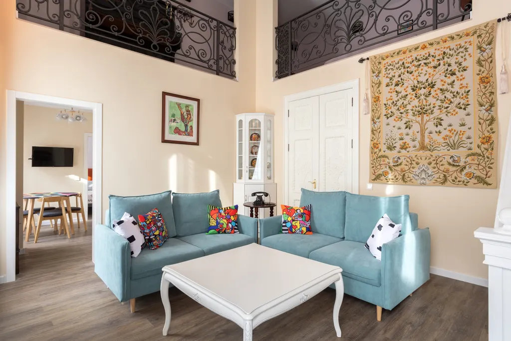 Квартира Экстравагантная квартира с кухней-музеем у метро Чернышевская — Санкт-Петербург