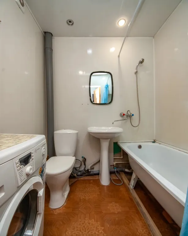 Уютная, светлая, студия в однокомнатной квартире