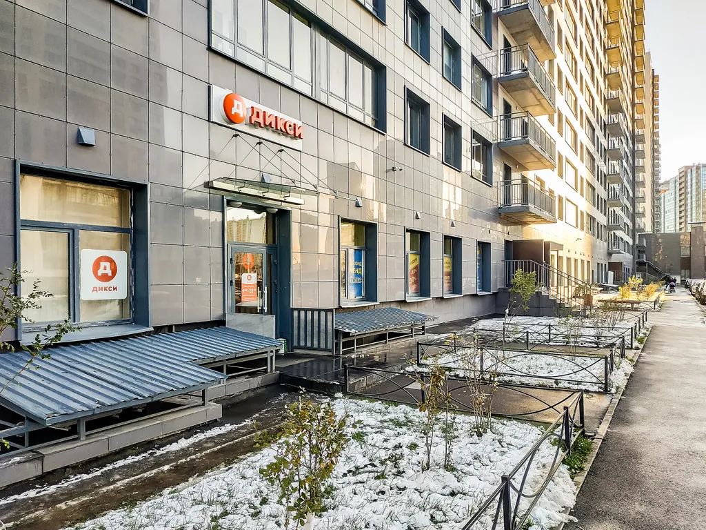 У метро Девяткино, 3 минуты пешком от метро