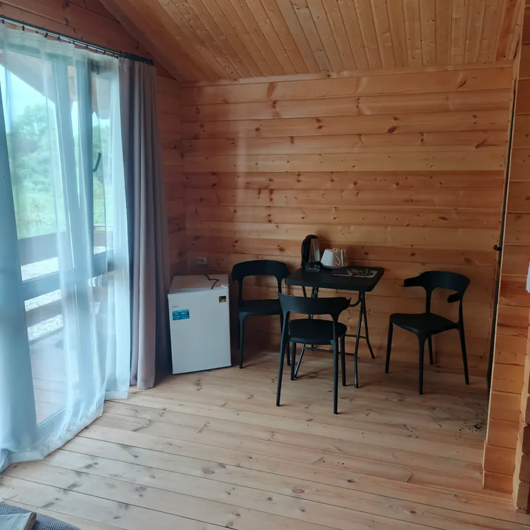 Трехместный домик