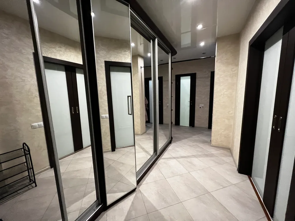 Квартира Квартира Огромная двушка с дизайнерским ремонтом — Свердловский