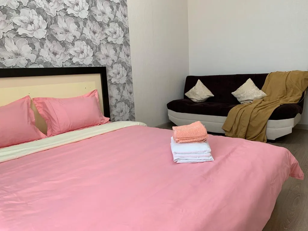 Апартаменты по Туран с видом на город