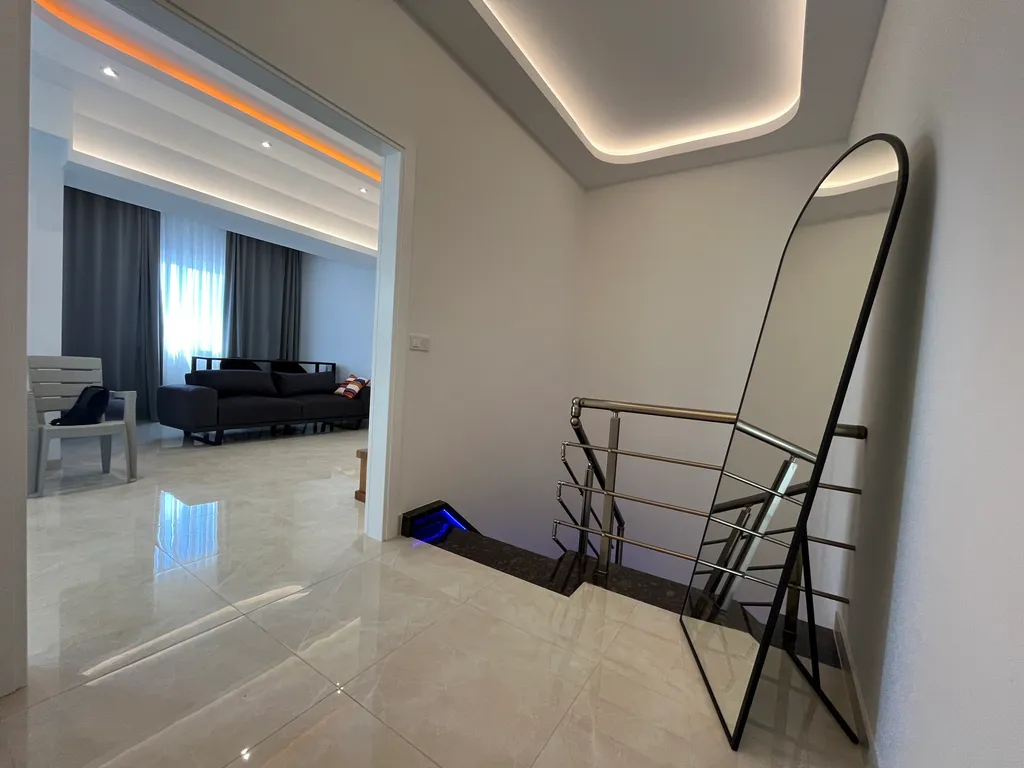 Просторная 2-этажная квартира с видом на море 10 минут от пляжа