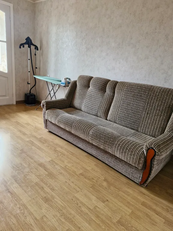 Квартира Трёхкомнатная квартира, удобное расположение! 3 отдельные комнаты. — Владикавказ