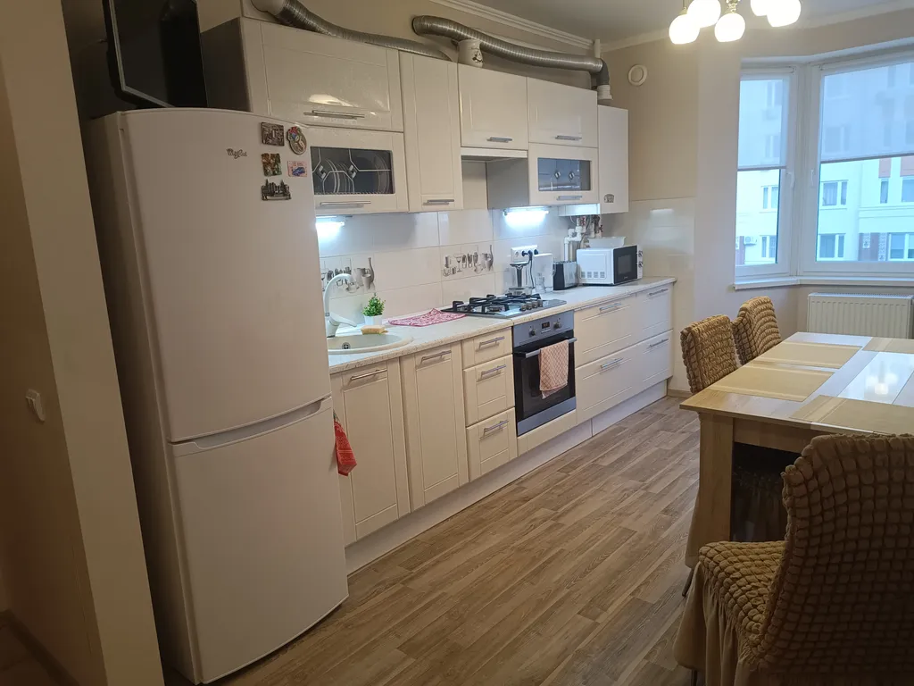 Двухкомнатная квартира на берегу моря