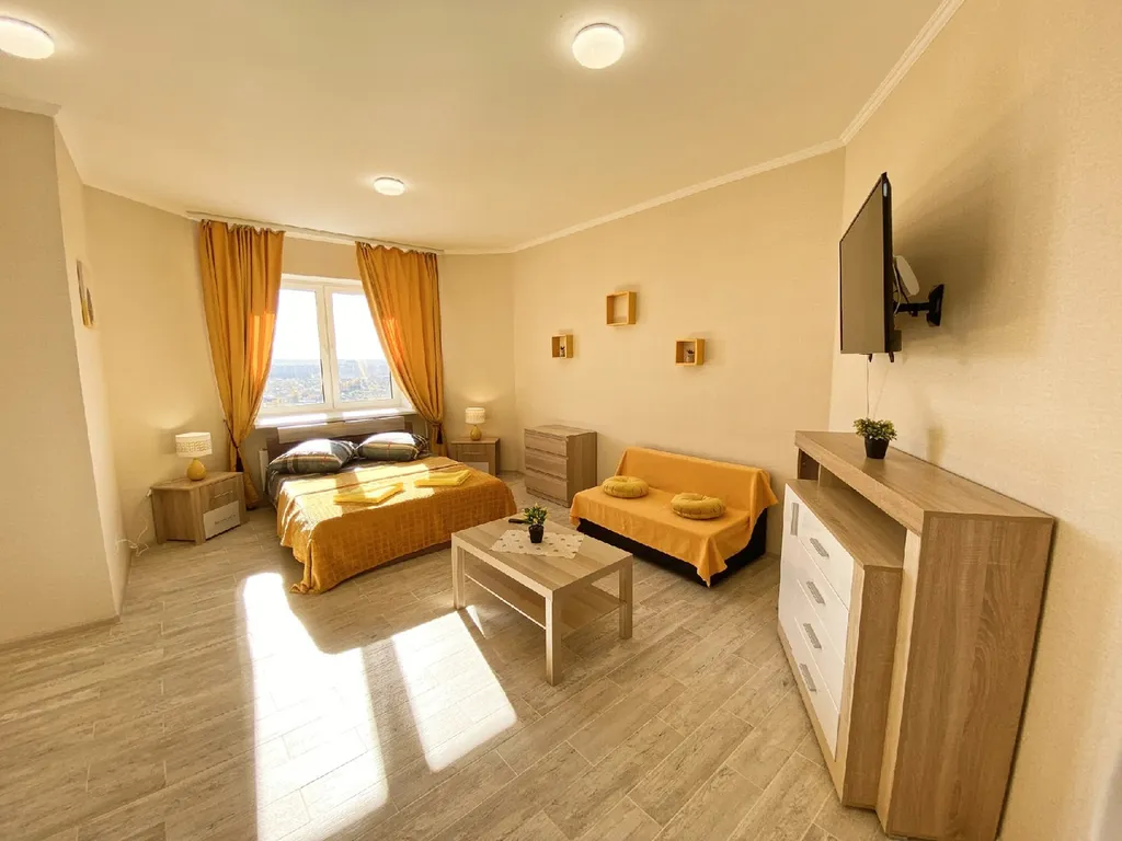 Квартира Уютная квартира-студия с диванчиком у жд вокзала и ТЦ Вавилон — Тверь