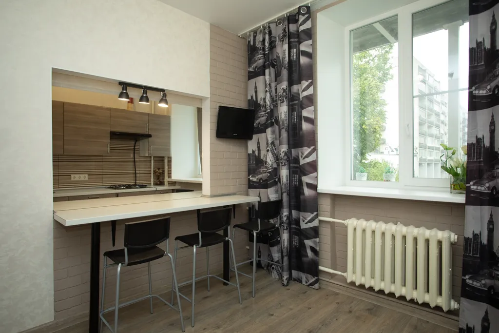 Комфортная Квартира в центре у БЦ Высоцкий — аренда посуточно в Екатеринбург