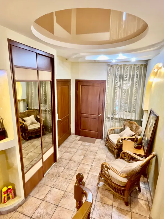 Большой коттедж - Lucky Home в центре с видом на  Золотой Рог