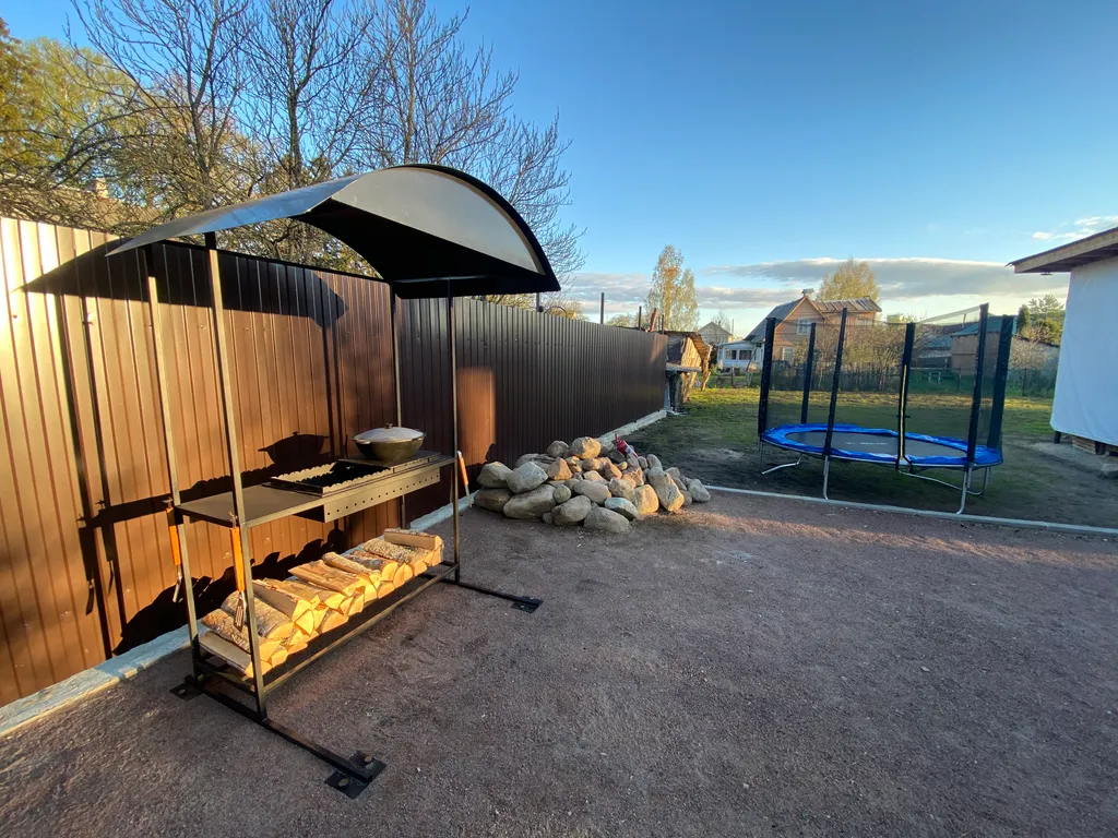 Коттедж с баней на дровах