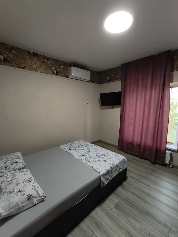 Коттедж Полдома с отдельным входом — аренда посуточно в Кабардинка