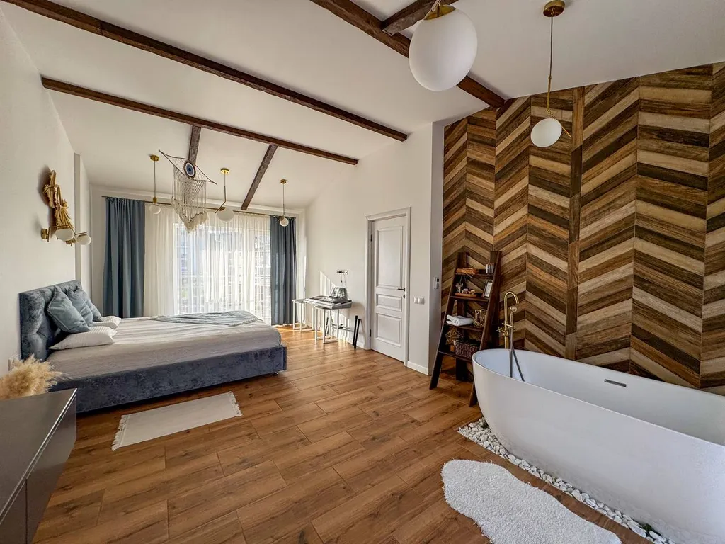 Таунхаус с дизайнерским ремонтом и террасой