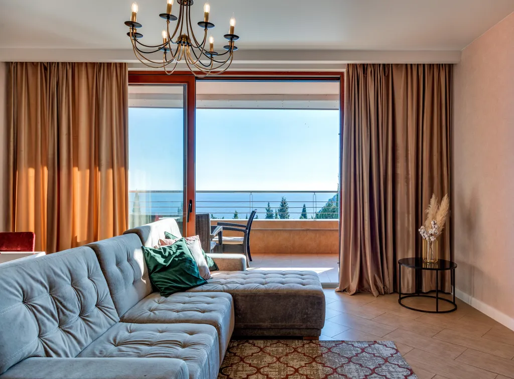 3-комнатная квартира с видом на море