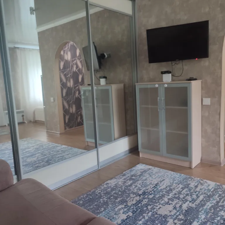 Зеркальная студия