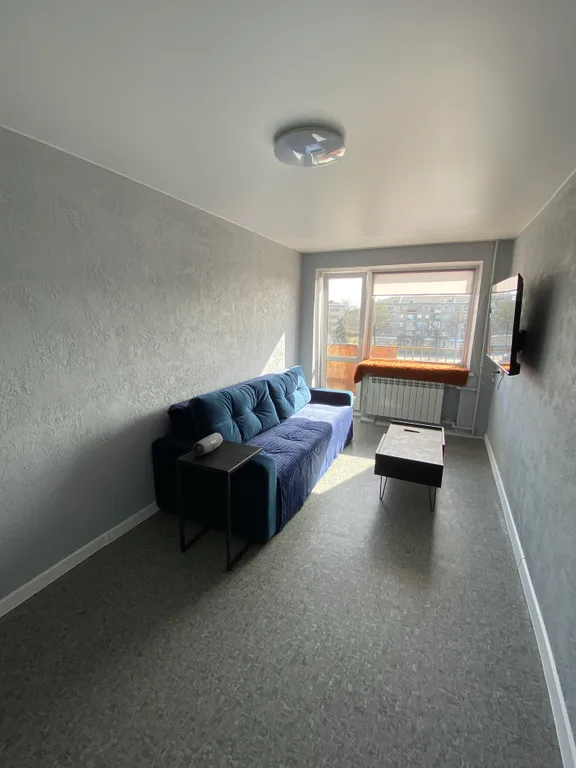 Двухкомнатная квартира в центре с видом на площадь победы