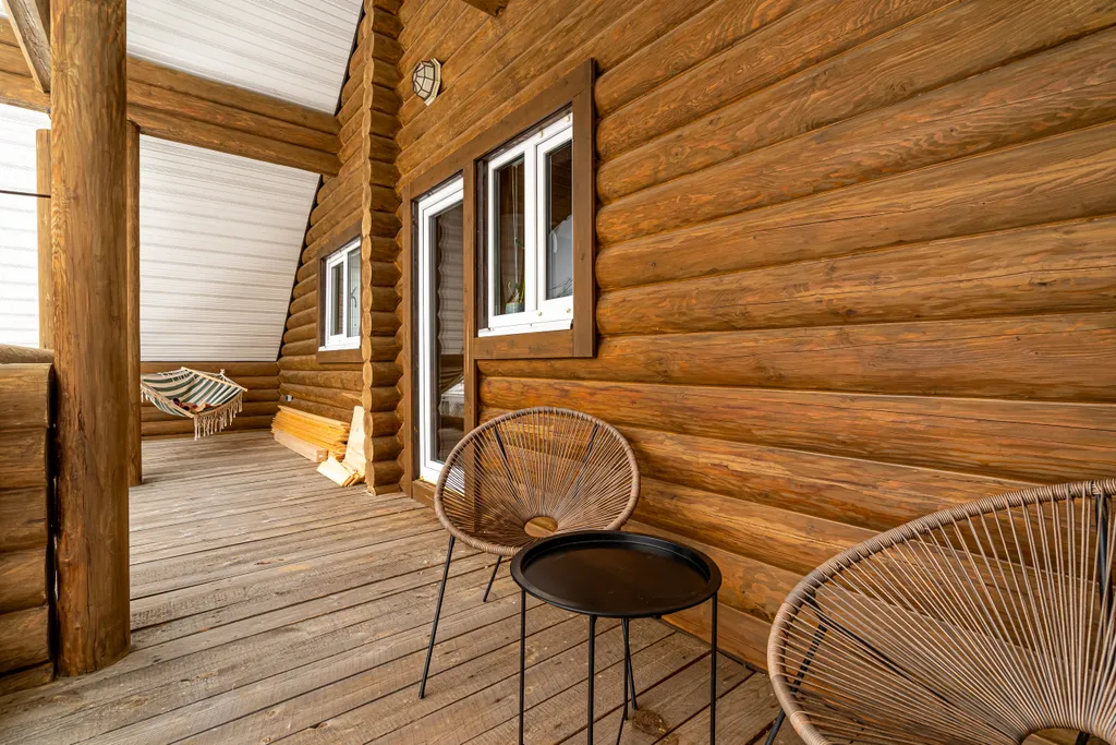 Уютный бревенчатый дом