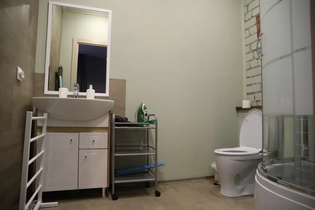 Коттедж Удивительный дом, своя ванная комната и вход с улицы — Казань