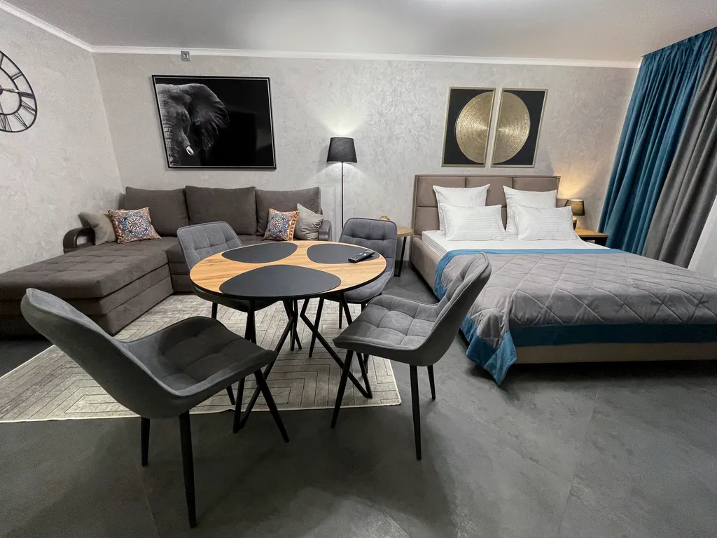 Уютный дом с двумя раздельными квартирами в центре