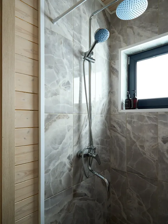 Дом у реки с баней