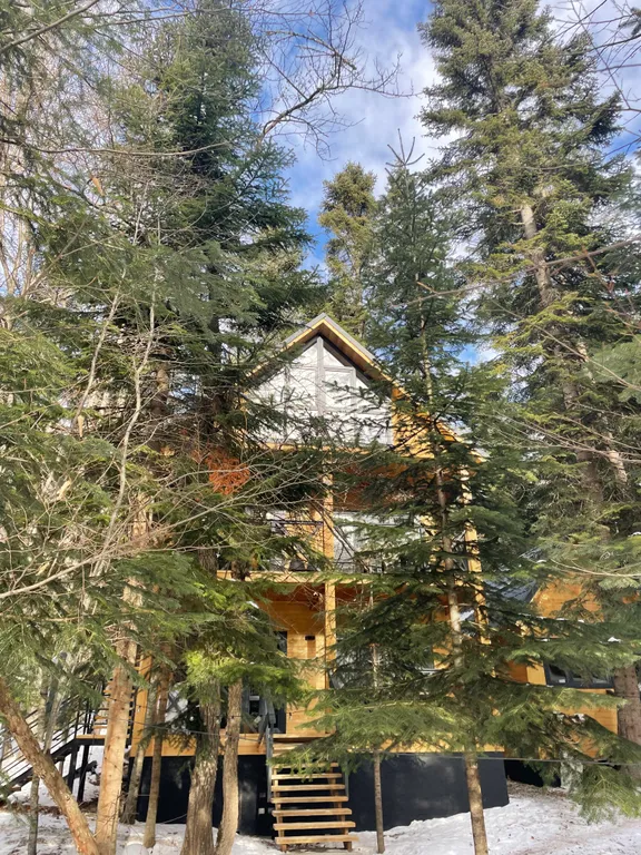 Апартаменты в коттедже 2 этаж четырёхместные