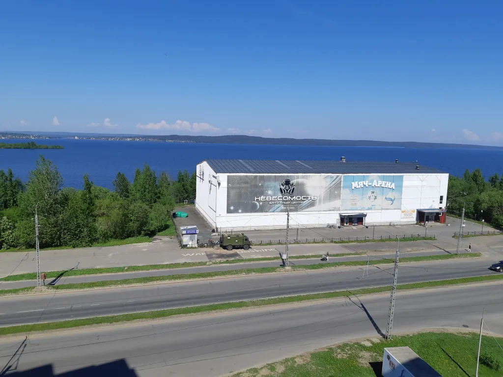 Квартира с видом на озеро