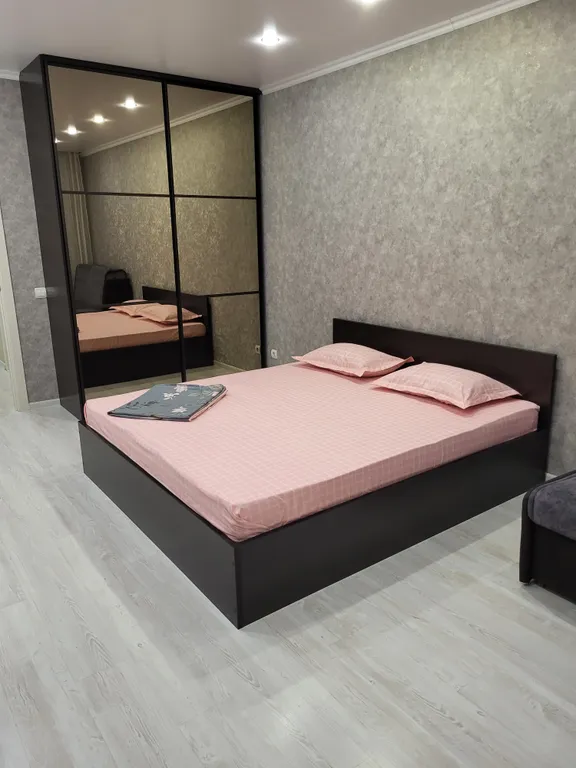 Уютная квартира рядом с аллеей Героев — аренда посуточно в Саратов