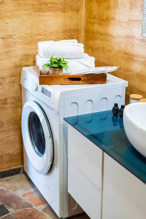 Стильная квартира с балконом у Площади Республики