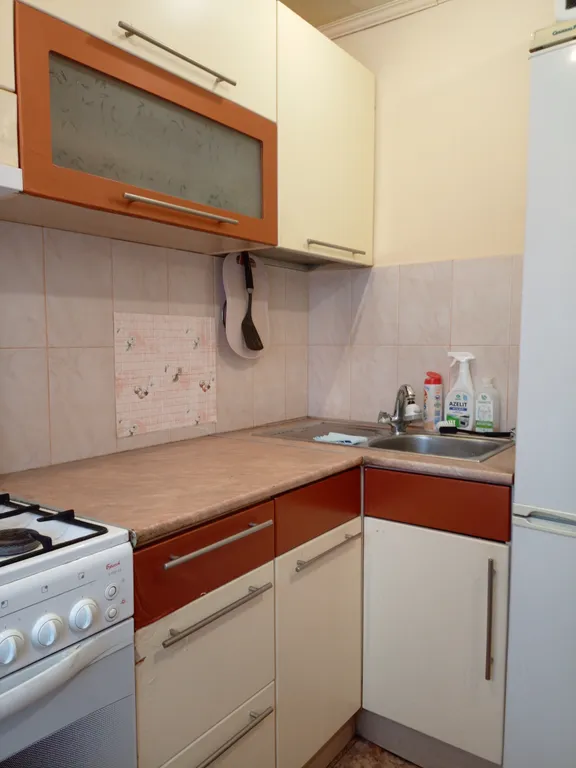 Двухкомнатная квартира посуточно на ул. Мурманская 27.