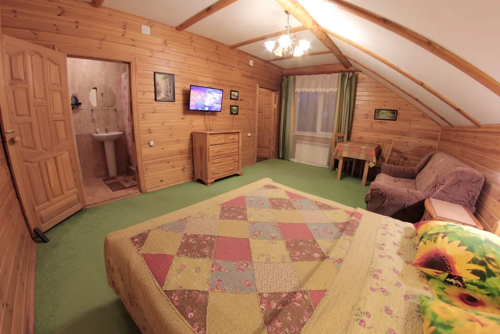 Номер полулюкс в центре города на панорамном берегу