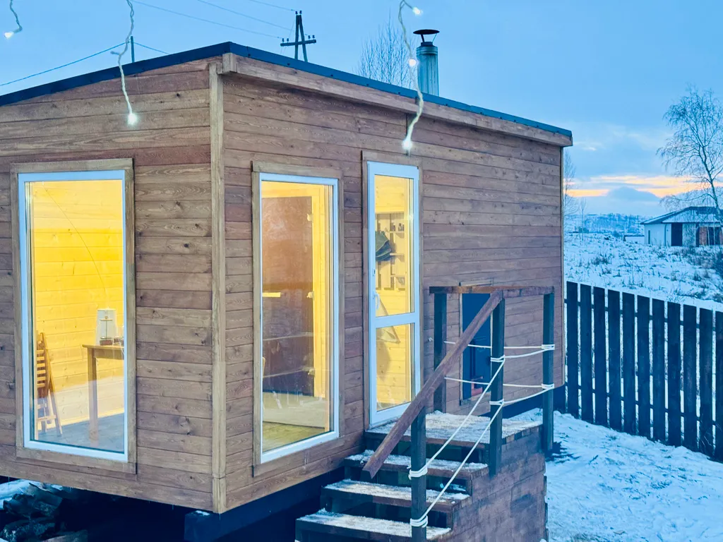 Дом с террасой и видом на закат