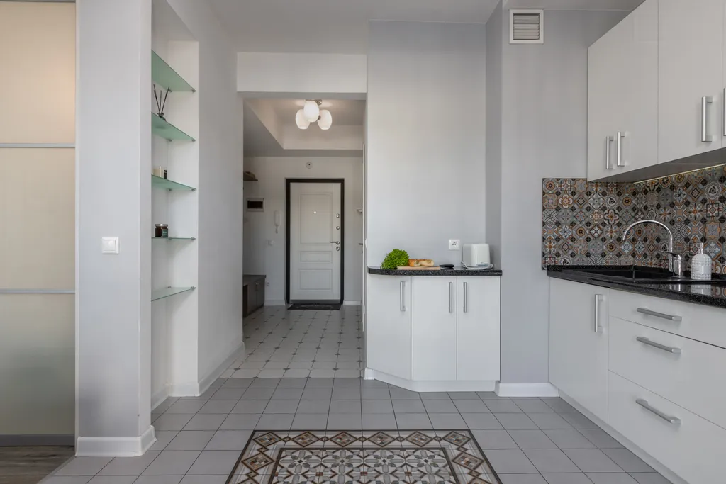 Светлые апартаменты около Dana Mall