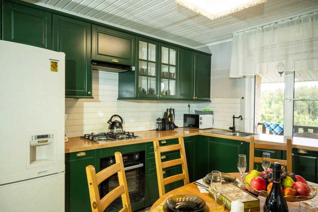 Коттедж на первой береговой линии с шикарным панорамным видом на озеро