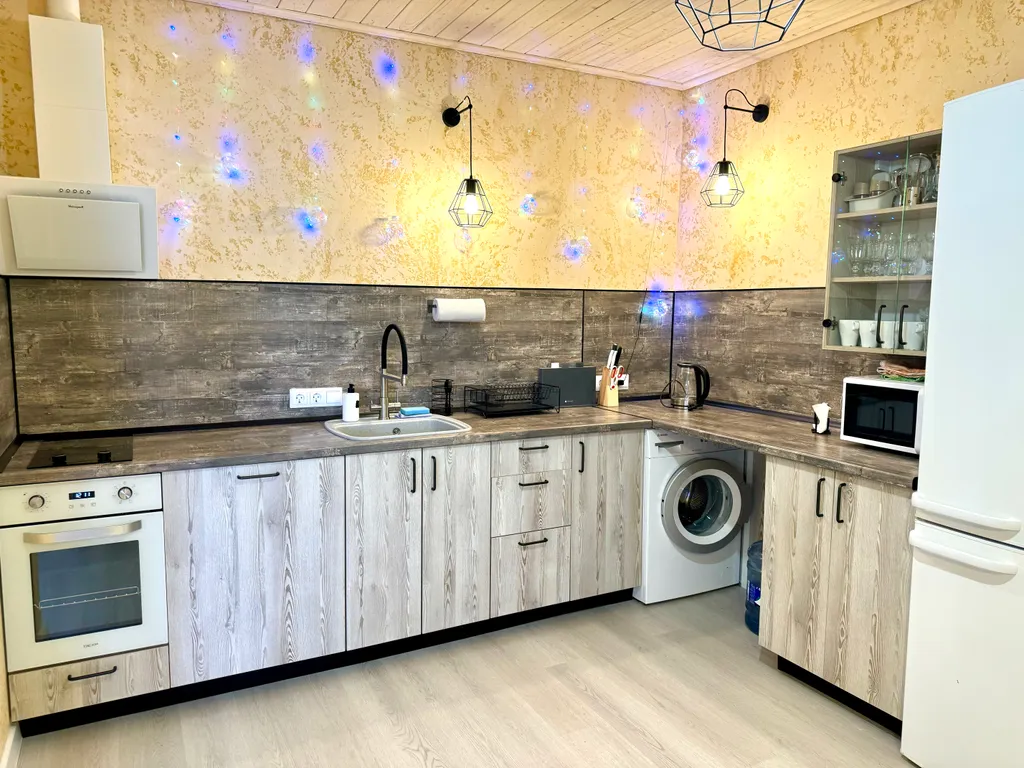 Дом с прудом у леса с хвойным оазисом в 3 км от ГЛЦ Абзаково до 8 гос.