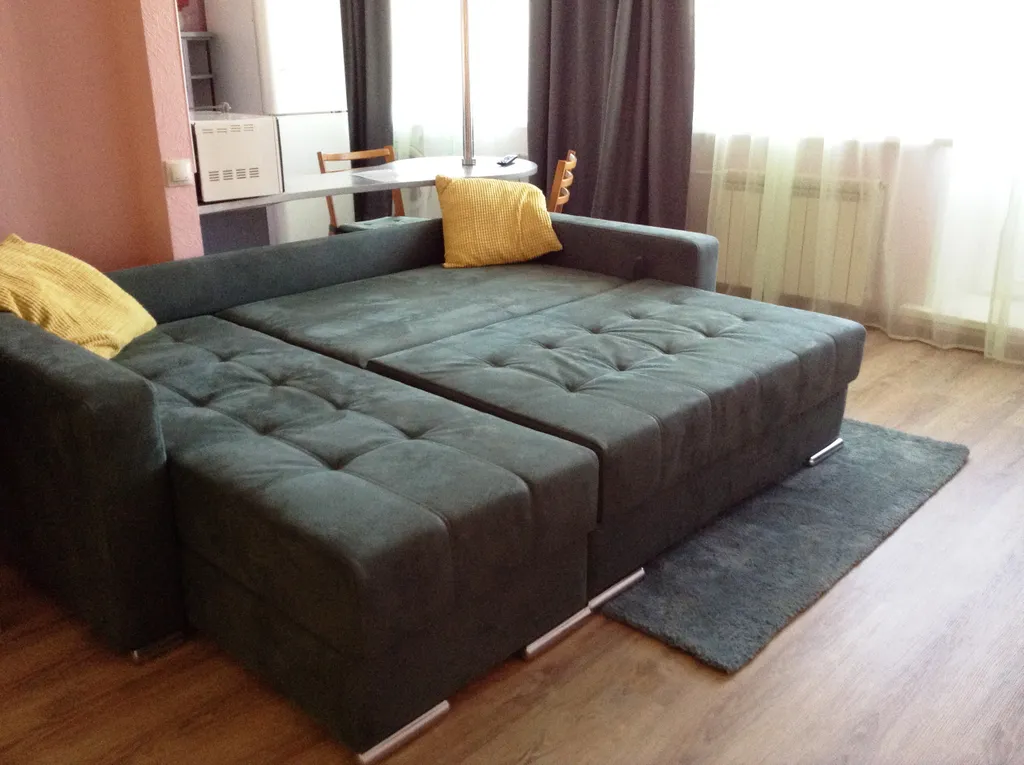 Трешка в центре рядом с ТЦ Галерея