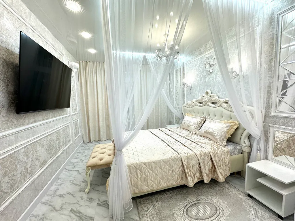 Апартаменты в античном стиле, гармония прошлого и настоящего