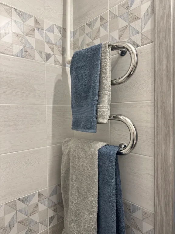 Уютная квартира в центре города, 2 комнаты, на первом этаже