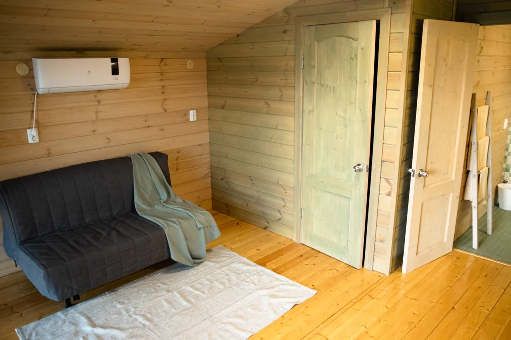 Коттедж Отдельный, уютный дом в 100 метрах от моря — Новоотрадное